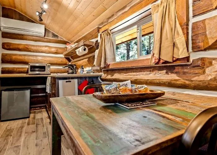 Holiday home Cozy Historic Log With Fire Pit And Private Backyard On The Edge Of The Kaibab National Forest In Parks, Arizona Parks