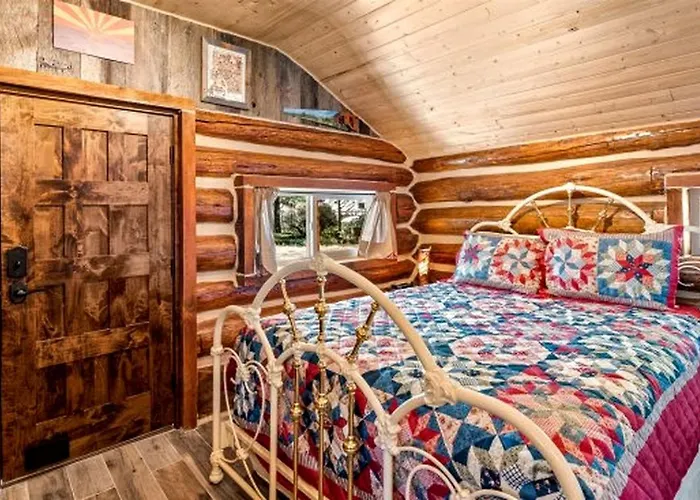 Holiday home Cozy Historic Log With Fire Pit And Private Backyard On The Edge Of The Kaibab National Forest In Parks, Arizona *