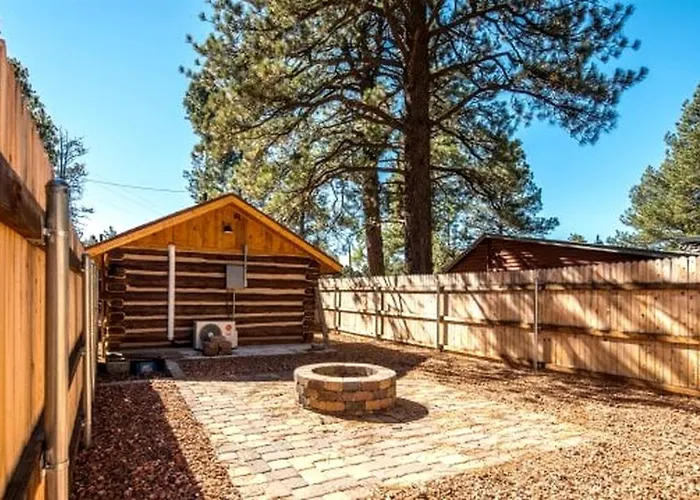 Cozy Historic Log With Fire Pit And Private Backyard On The Edge Of The Kaibab National Forest In Parks, Arizona * Parks